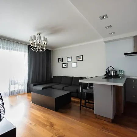 Rondo Daszynskiego 10th Floor Varsóvia