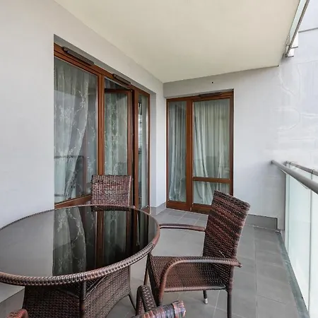 Apartamento Rondo Daszynskiego 10th Floor